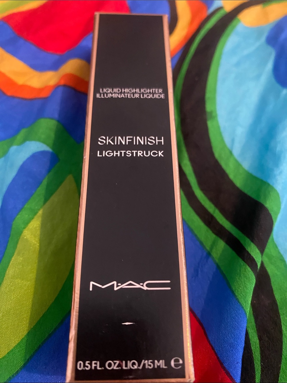 MAC Cosmetics Skinfinish Lightstruck Illuminating Spray - White